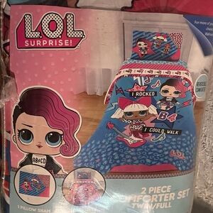L.O.L. Surprise! Pink and Blue Comforter Set